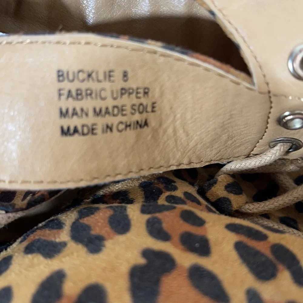 Zigi Soho Womens Bucklie Booties Size 8 - Picture 10 of 12